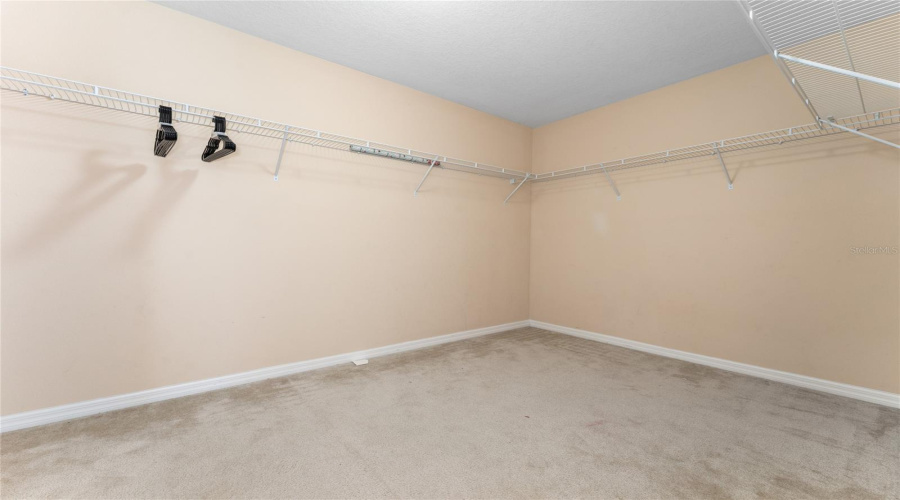 KISSIMMEE, Florida 34746, 3 Bedrooms Bedrooms, ,2 BathroomsBathrooms,Residential,For Sale,BLUE DIAMOND,0,MFRO6387480