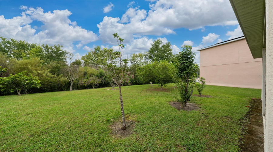 KISSIMMEE, Florida 34746, 3 Bedrooms Bedrooms, ,2 BathroomsBathrooms,Residential,For Sale,BLUE DIAMOND,0,MFRO6387480