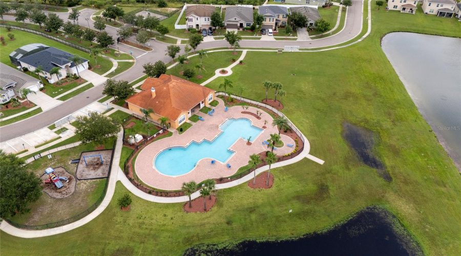 KISSIMMEE, Florida 34746, 3 Bedrooms Bedrooms, ,2 BathroomsBathrooms,Residential,For Sale,BLUE DIAMOND,0,MFRO6387480