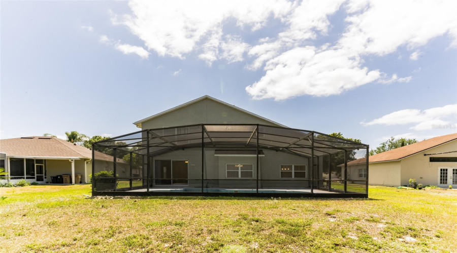KISSIMMEE, Florida 34746, 5 Bedrooms Bedrooms, ,3 BathroomsBathrooms,Residential,For Sale,HURON,0,MFRTB8378409