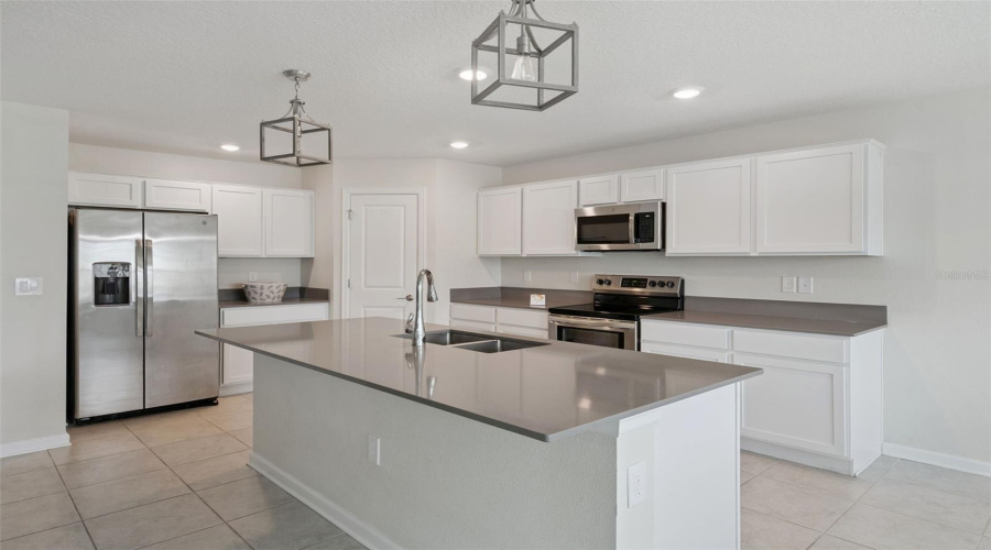 KISSIMMEE, Florida 34746, 4 Bedrooms Bedrooms, ,2 BathroomsBathrooms,Residential,For Sale,SUNNY CREEK,0,MFRO6428636