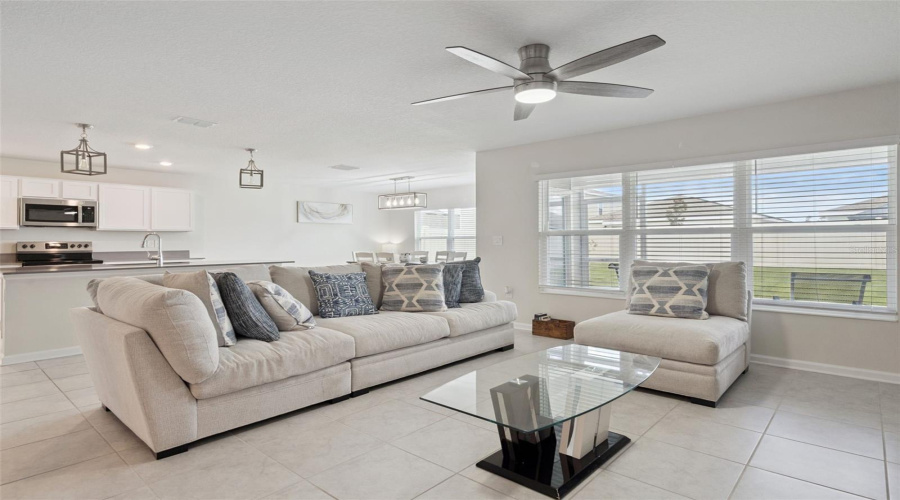 KISSIMMEE, Florida 34746, 4 Bedrooms Bedrooms, ,2 BathroomsBathrooms,Residential,For Sale,SUNNY CREEK,0,MFRO6428636