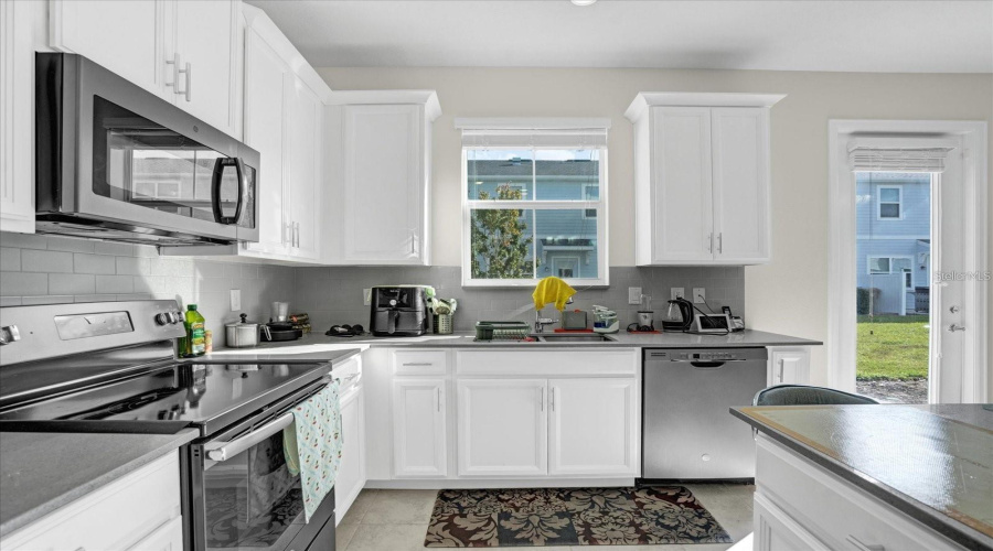 KISSIMMEE, Florida 34746, 3 Bedrooms Bedrooms, ,2 BathroomsBathrooms,Residential,For Sale,THEME,0,MFRO6428186