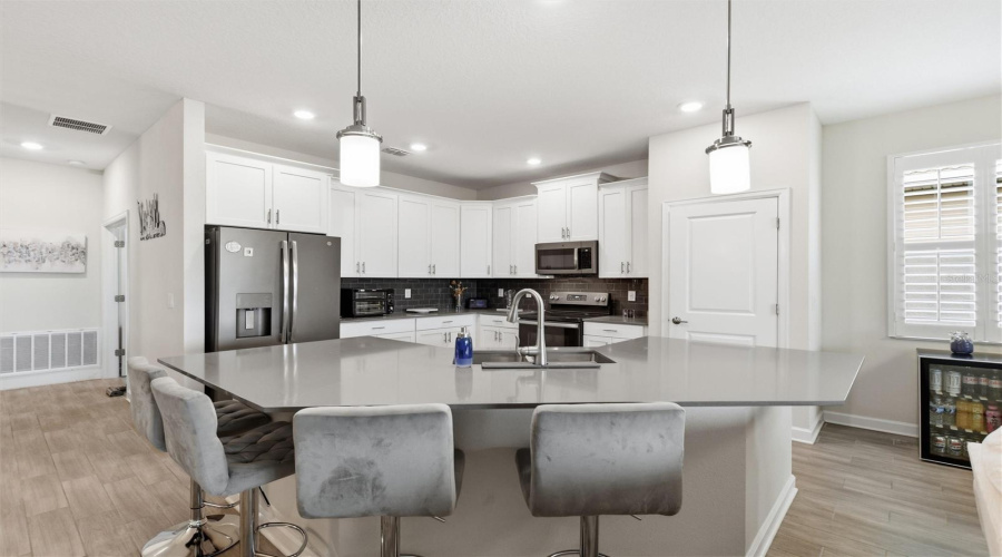 DAVENPORT, Florida 33896, 4 Bedrooms Bedrooms, ,2 BathroomsBathrooms,Residential,For Sale,DOWNSWING PL,0,MFRS5154548