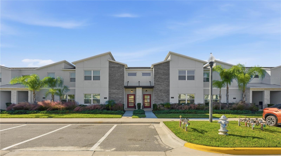 DAVENPORT, Florida 33896, 4 Bedrooms Bedrooms, ,3 BathroomsBathrooms,Residential,For Sale,CHALLENGE,0,MFRO6428864