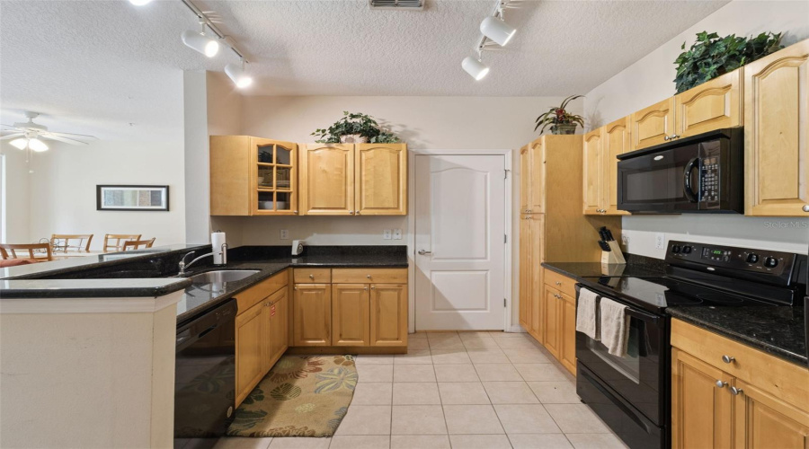 KISSIMMEE, Florida 34746, 3 Bedrooms Bedrooms, ,2 BathroomsBathrooms,Residential,For Sale,CANE ISLAND,0,MFRO6428701