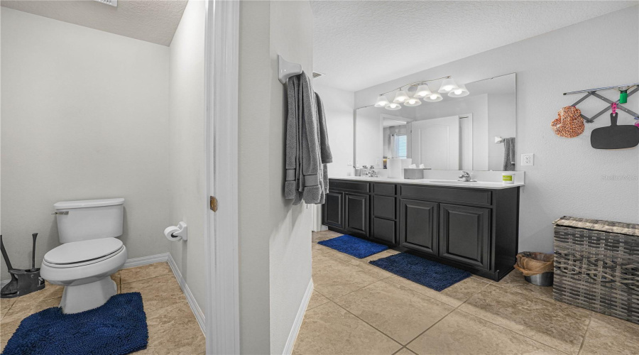 DAVENPORT, Florida 33837, 5 Bedrooms Bedrooms, ,3 BathroomsBathrooms,Residential,For Sale,WHIRLAWAY,0,MFRTB8530509