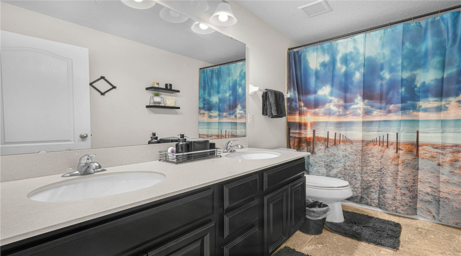 DAVENPORT, Florida 33837, 5 Bedrooms Bedrooms, ,3 BathroomsBathrooms,Residential,For Sale,WHIRLAWAY,0,MFRTB8530509