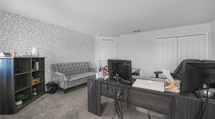 DAVENPORT, Florida 33837, 5 Bedrooms Bedrooms, ,3 BathroomsBathrooms,Residential,For Sale,WHIRLAWAY,0,MFRTB8530509