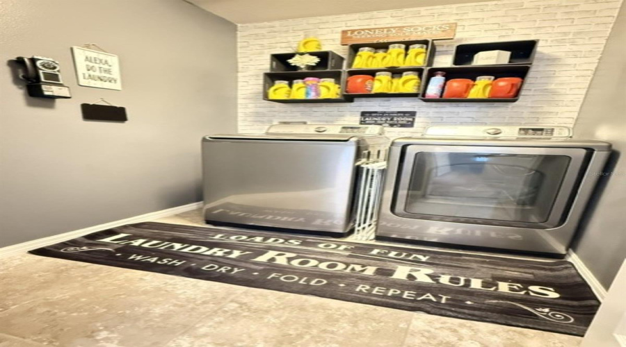 DAVENPORT, Florida 33837, 5 Bedrooms Bedrooms, ,3 BathroomsBathrooms,Residential,For Sale,WHIRLAWAY,0,MFRTB8530509