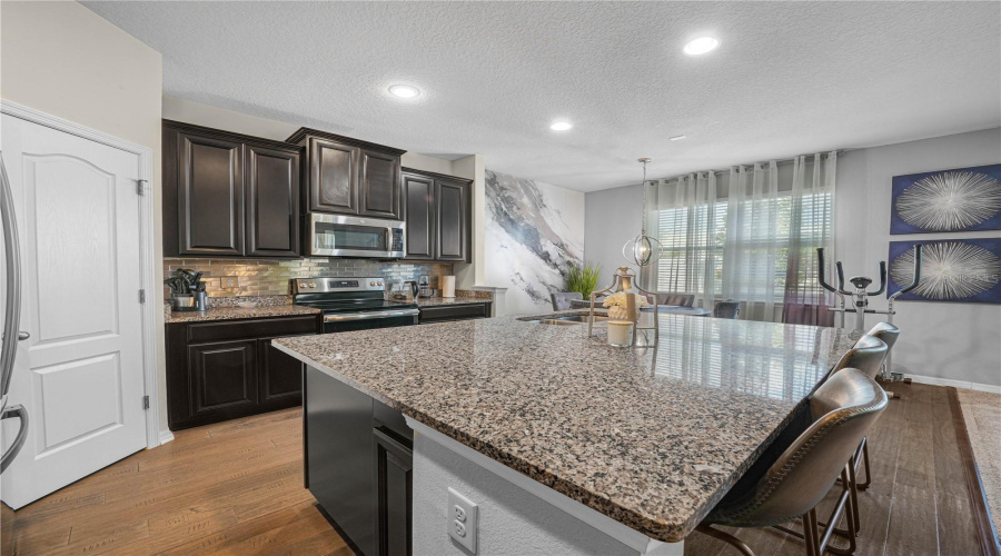 DAVENPORT, Florida 33837, 5 Bedrooms Bedrooms, ,3 BathroomsBathrooms,Residential,For Sale,WHIRLAWAY,0,MFRTB8530509