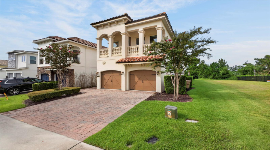 KISSIMMEE, Florida 34747, 5 Bedrooms Bedrooms, ,5 BathroomsBathrooms,Residential,For Sale,DESERT MOUNTAIN,0,MFRS5154192