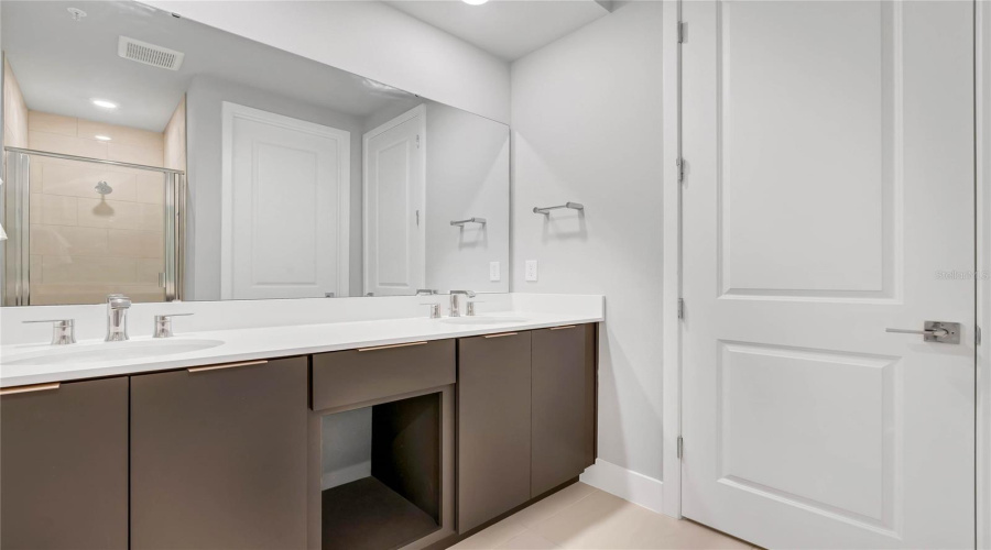 REUNION, Florida 34747, 5 Bedrooms Bedrooms, ,4 BathroomsBathrooms,Residential,For Sale,SANDY RIDGE,0,MFRO6429121