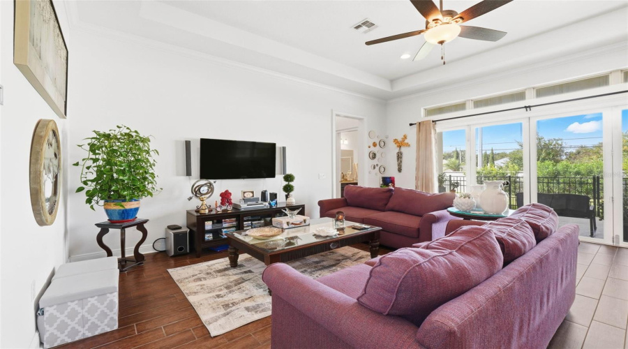 ORLANDO, Florida 32836, 4 Bedrooms Bedrooms, ,4 BathroomsBathrooms,Residential,For Sale,CHILTON,0,MFRO6428894