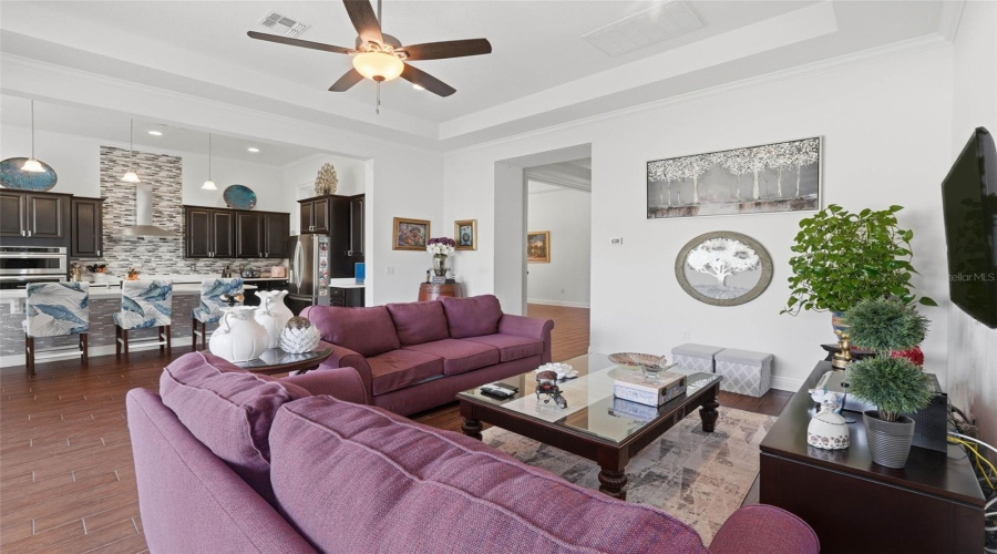ORLANDO, Florida 32836, 4 Bedrooms Bedrooms, ,4 BathroomsBathrooms,Residential,For Sale,CHILTON,0,MFRO6428894