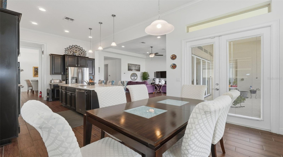 ORLANDO, Florida 32836, 4 Bedrooms Bedrooms, ,4 BathroomsBathrooms,Residential,For Sale,CHILTON,0,MFRO6428894