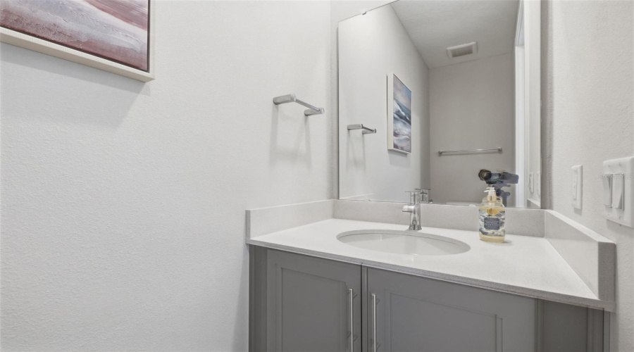 KISSIMMEE, Florida 34747, 3 Bedrooms Bedrooms, ,2 BathroomsBathrooms,Residential,For Sale,ROYAL VIEW,0,MFRO6428148