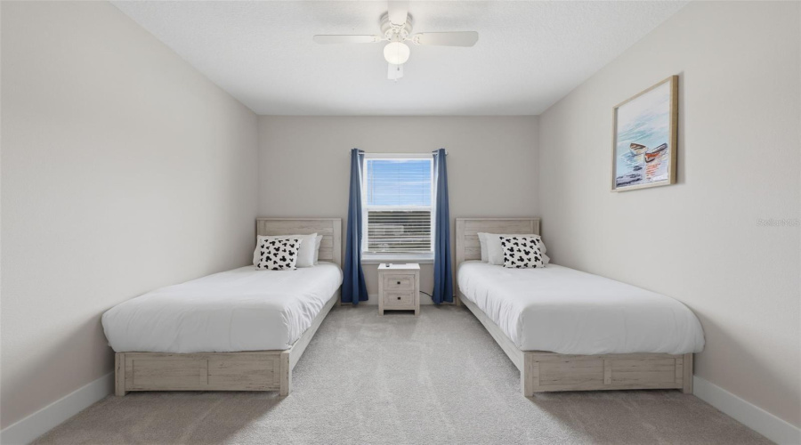 KISSIMMEE, Florida 34747, 3 Bedrooms Bedrooms, ,2 BathroomsBathrooms,Residential,For Sale,ROYAL VIEW,0,MFRO6428148