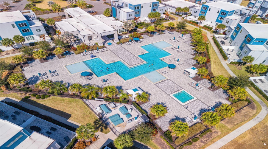 KISSIMMEE, Florida 34747, 3 Bedrooms Bedrooms, ,2 BathroomsBathrooms,Residential,For Sale,ROYAL VIEW,0,MFRO6428148