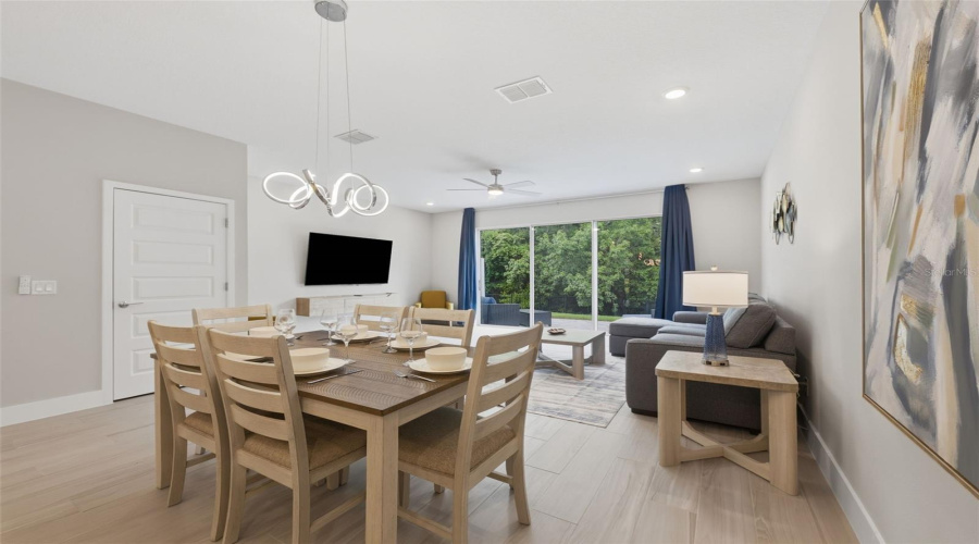 KISSIMMEE, Florida 34747, 3 Bedrooms Bedrooms, ,2 BathroomsBathrooms,Residential,For Sale,ROYAL VIEW,0,MFRO6428148