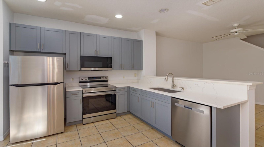 KISSIMMEE, Florida 34746, 3 Bedrooms Bedrooms, ,3 BathroomsBathrooms,Residential,For Sale,PARADISE CAY,0,MFRO6428885