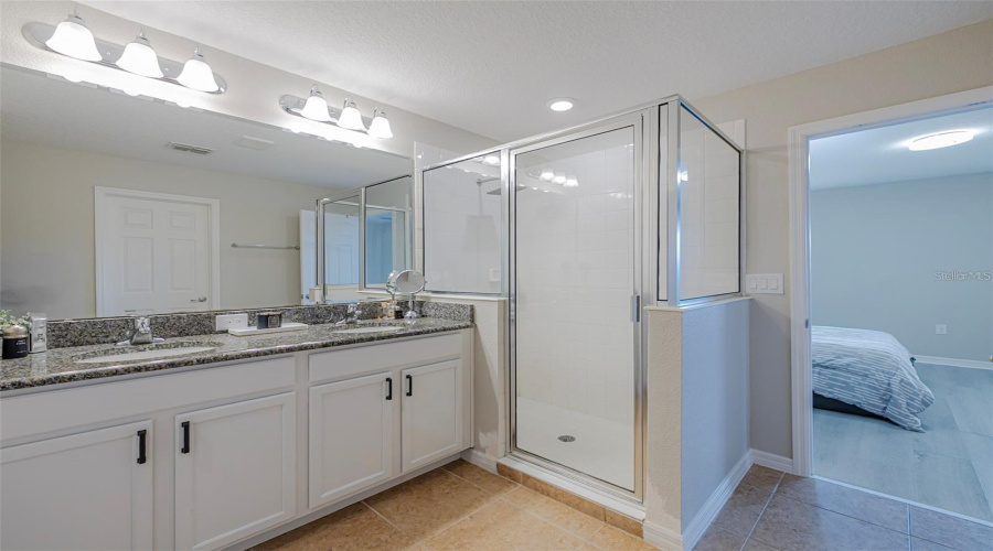 DAVENPORT, Florida 33897, 5 Bedrooms Bedrooms, ,3 BathroomsBathrooms,Residential,For Sale,OGELTHORPE,0,MFRO6429205