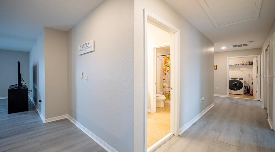 DAVENPORT, Florida 33897, 5 Bedrooms Bedrooms, ,3 BathroomsBathrooms,Residential,For Sale,OGELTHORPE,0,MFRO6429205