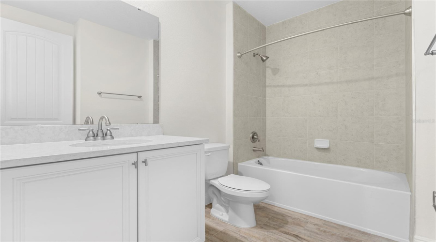 Bathroom 2 (upstairs)