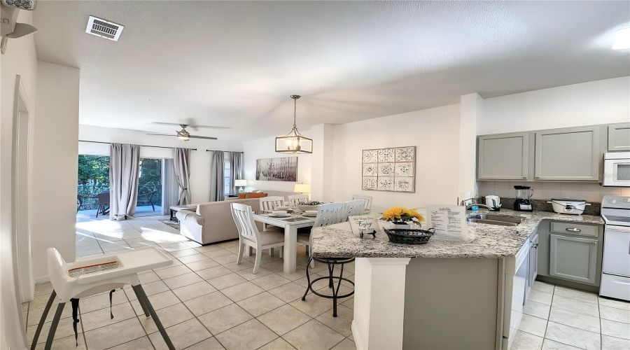 KISSIMMEE, Florida 34746, 3 Bedrooms Bedrooms, ,2 BathroomsBathrooms,Residential,For Sale,PARK RIDGE,0,MFRO6425222