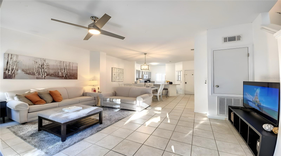 KISSIMMEE, Florida 34746, 3 Bedrooms Bedrooms, ,2 BathroomsBathrooms,Residential,For Sale,PARK RIDGE,0,MFRO6425222