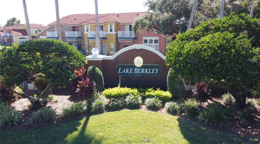 KISSIMMEE, Florida 34746, 3 Bedrooms Bedrooms, ,2 BathroomsBathrooms,Residential,For Sale,PARK RIDGE,0,MFRO6425222