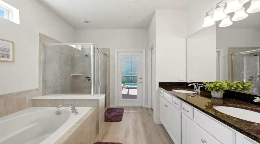 KISSIMMEE, Florida 34747, 8 Bedrooms Bedrooms, ,6 BathroomsBathrooms,Residential,For Sale,NICE,0,MFRO6429118