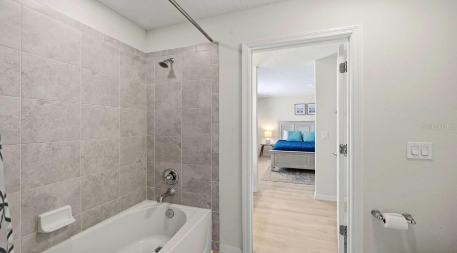 KISSIMMEE, Florida 34747, 8 Bedrooms Bedrooms, ,6 BathroomsBathrooms,Residential,For Sale,NICE,0,MFRO6429118