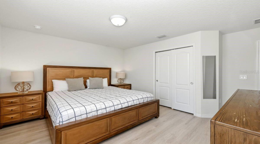 KISSIMMEE, Florida 34747, 8 Bedrooms Bedrooms, ,6 BathroomsBathrooms,Residential,For Sale,NICE,0,MFRO6429118