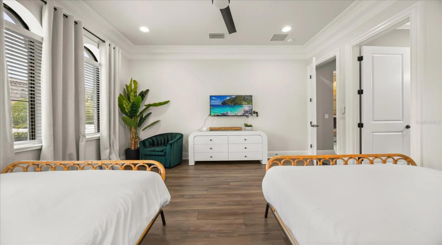 REUNION, Florida 34747, 8 Bedrooms Bedrooms, ,8 BathroomsBathrooms,Residential,For Sale,PALMILLA,0,MFRS5154237
