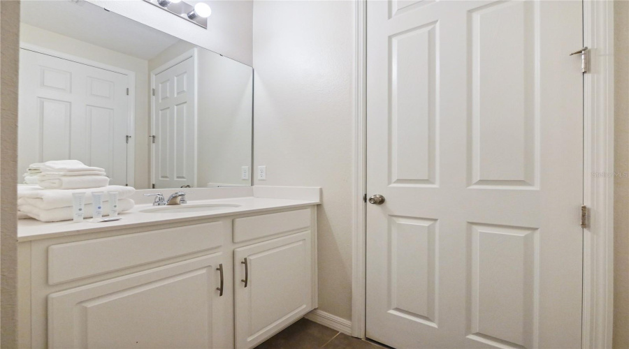 KISSIMMEE, Florida 34747, 8 Bedrooms Bedrooms, ,7 BathroomsBathrooms,Residential,For Sale,SAWYER PALM,0,MFRO6429006