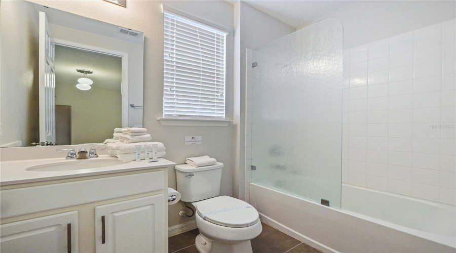 KISSIMMEE, Florida 34747, 8 Bedrooms Bedrooms, ,7 BathroomsBathrooms,Residential,For Sale,SAWYER PALM,0,MFRO6429006