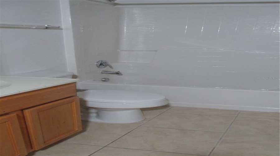 Bedroom 2 Ensuite bathroom