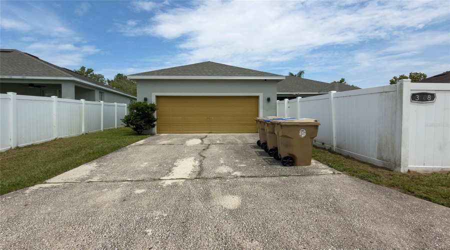 KISSIMMEE, Florida 34746, 4 Bedrooms Bedrooms, ,2 BathroomsBathrooms,Residential,For Sale,WESTBROOK,0,MFRS5154674