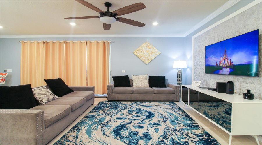 DAVENPORT, Florida 33897, 10 Bedrooms Bedrooms, ,8 BathroomsBathrooms,Residential,For Sale,LELANI,0,MFRO6428920