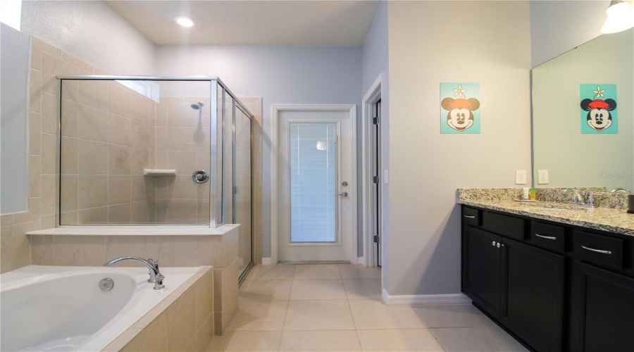 DAVENPORT, Florida 33897, 10 Bedrooms Bedrooms, ,8 BathroomsBathrooms,Residential,For Sale,LELANI,0,MFRO6428920