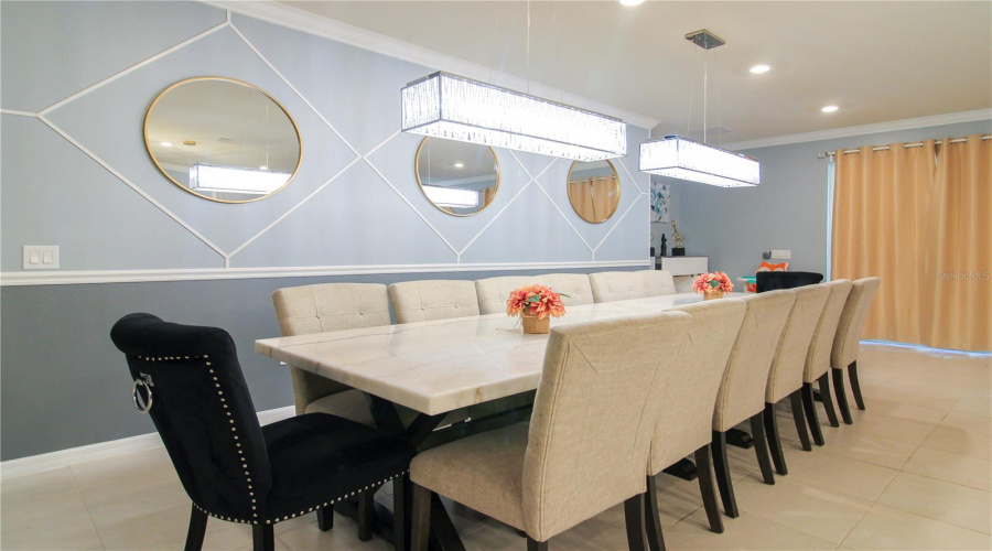 DAVENPORT, Florida 33897, 10 Bedrooms Bedrooms, ,8 BathroomsBathrooms,Residential,For Sale,LELANI,0,MFRO6428920