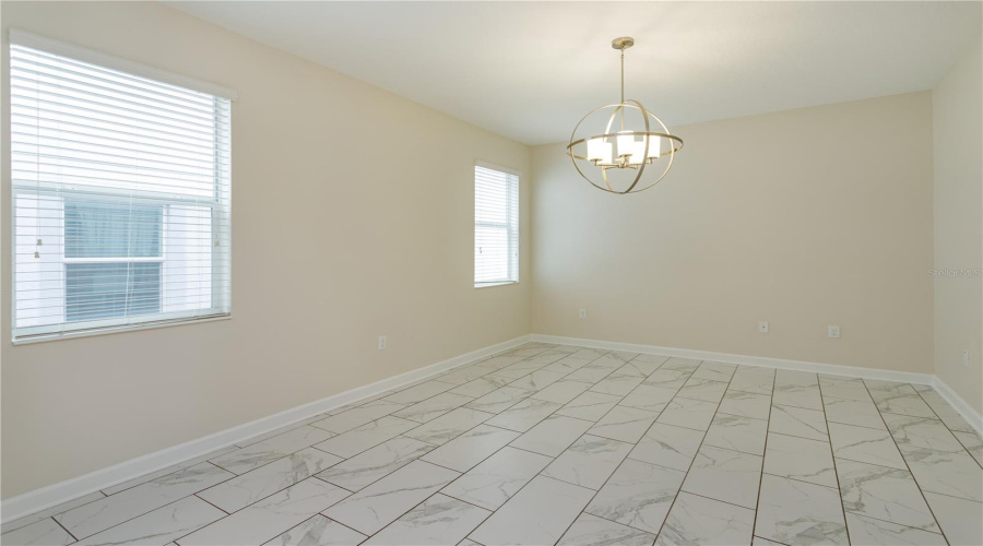 DAVENPORT, Florida 33896, 6 Bedrooms Bedrooms, ,6 BathroomsBathrooms,Residential,For Sale,MOON VALLEY,0,MFRO6429083