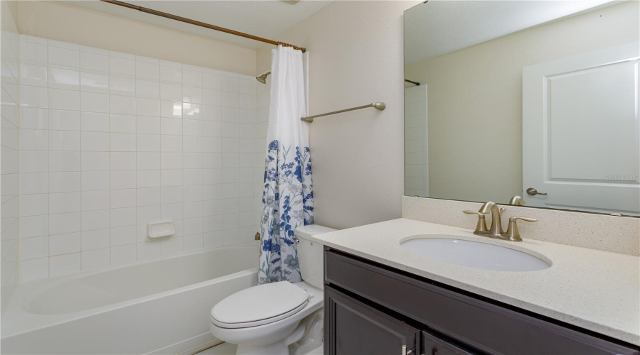 DAVENPORT, Florida 33896, 6 Bedrooms Bedrooms, ,6 BathroomsBathrooms,Residential,For Sale,MOON VALLEY,0,MFRO6429083