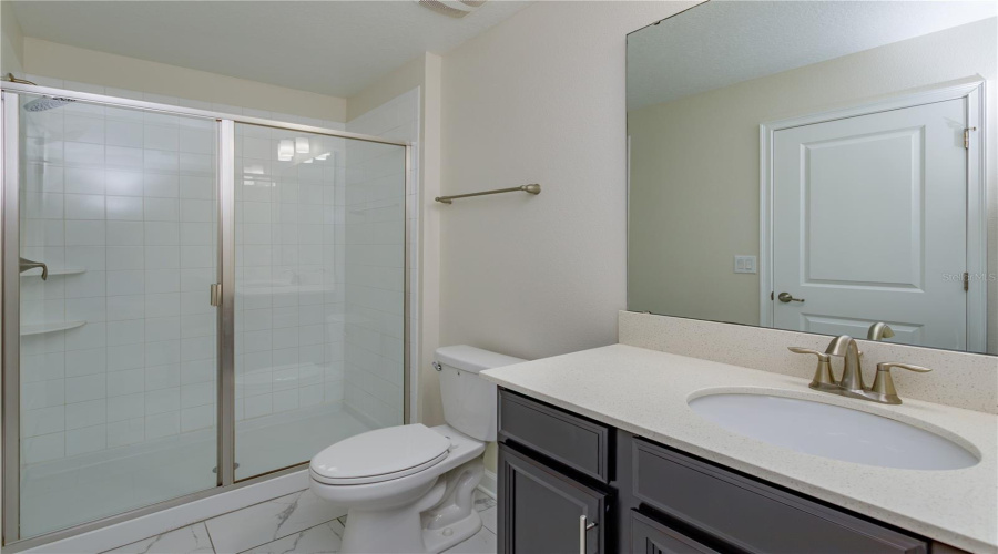 DAVENPORT, Florida 33896, 6 Bedrooms Bedrooms, ,6 BathroomsBathrooms,Residential,For Sale,MOON VALLEY,0,MFRO6429083