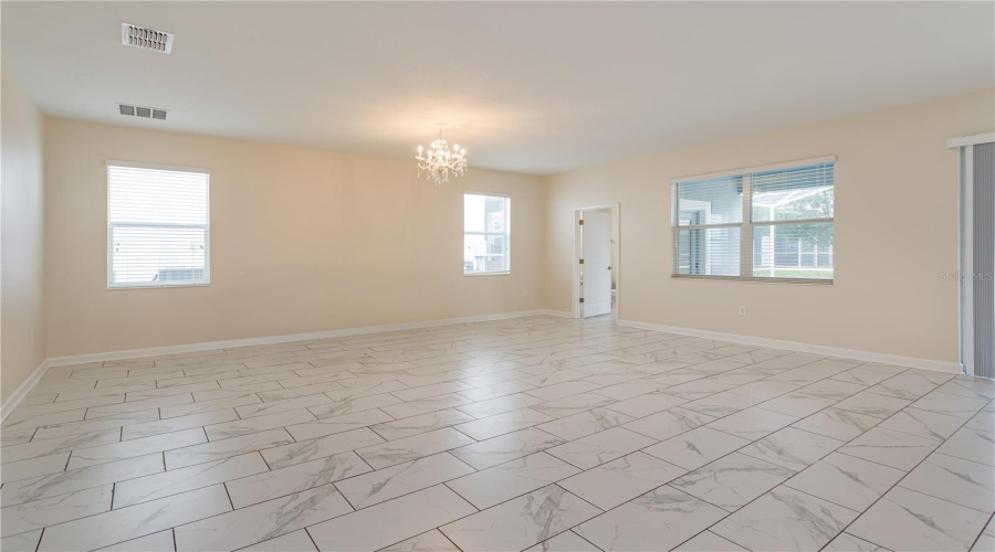 DAVENPORT, Florida 33896, 6 Bedrooms Bedrooms, ,6 BathroomsBathrooms,Residential,For Sale,MOON VALLEY,0,MFRO6429083