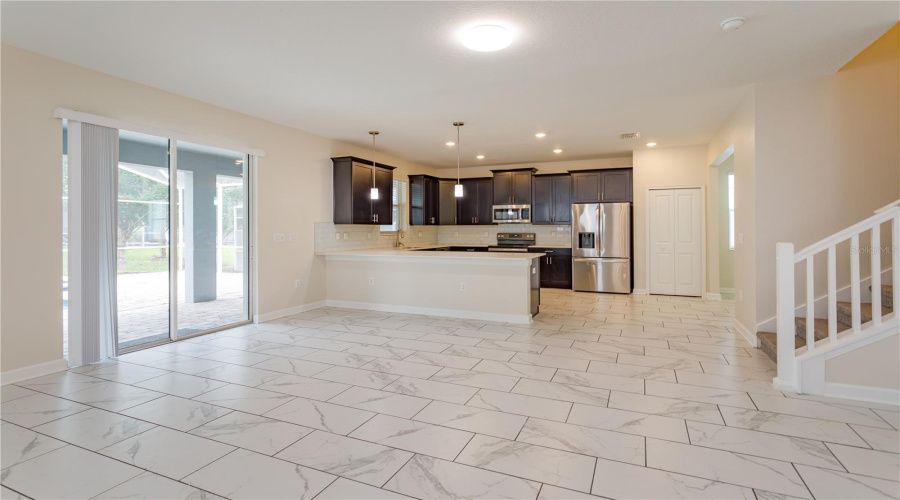 DAVENPORT, Florida 33896, 6 Bedrooms Bedrooms, ,6 BathroomsBathrooms,Residential,For Sale,MOON VALLEY,0,MFRO6429083