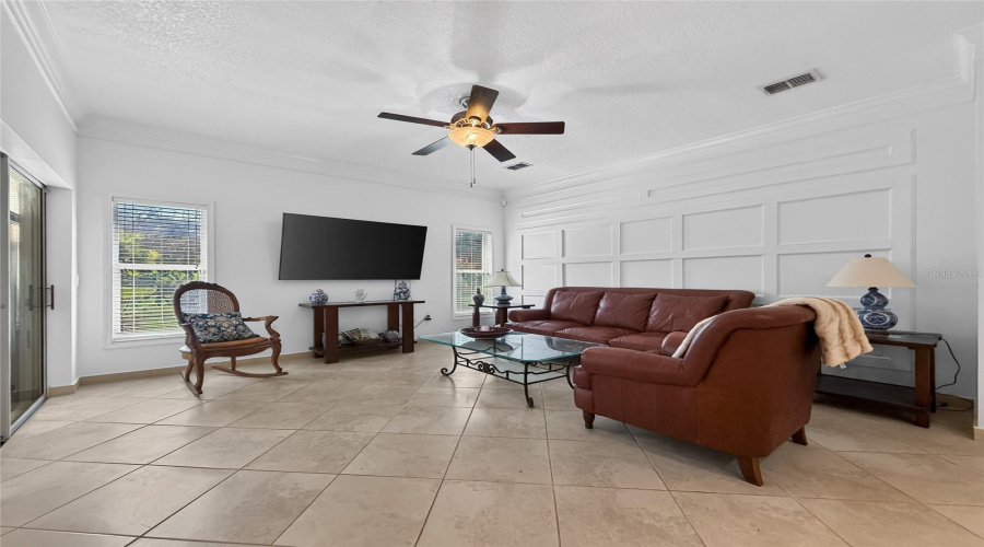 KISSIMMEE, Florida 34746, 3 Bedrooms Bedrooms, ,2 BathroomsBathrooms,Residential,For Sale,FOREST PARK,0,MFRO6429562