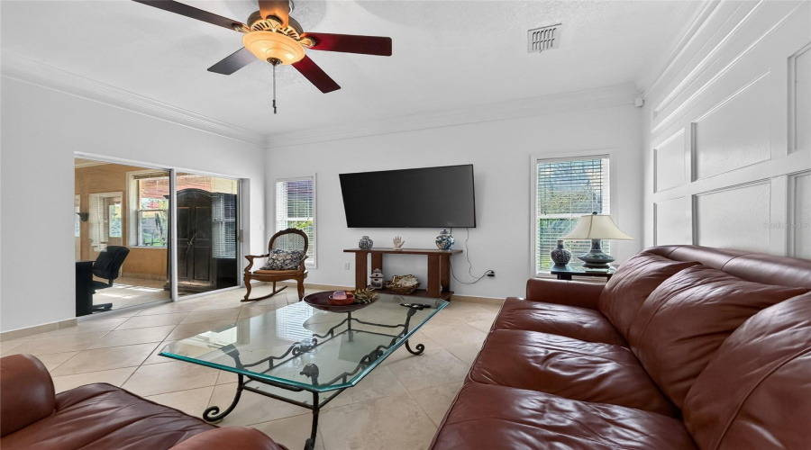 KISSIMMEE, Florida 34746, 3 Bedrooms Bedrooms, ,2 BathroomsBathrooms,Residential,For Sale,FOREST PARK,0,MFRO6429562