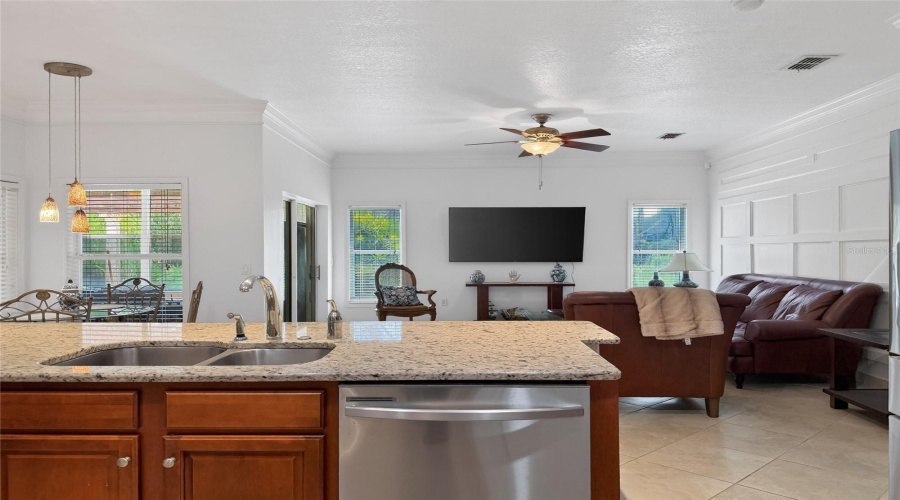 KISSIMMEE, Florida 34746, 3 Bedrooms Bedrooms, ,2 BathroomsBathrooms,Residential,For Sale,FOREST PARK,0,MFRO6429562